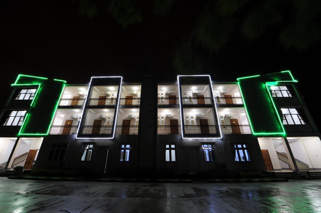 The Golden Lake Hotel Naypyidaw Exterior photo