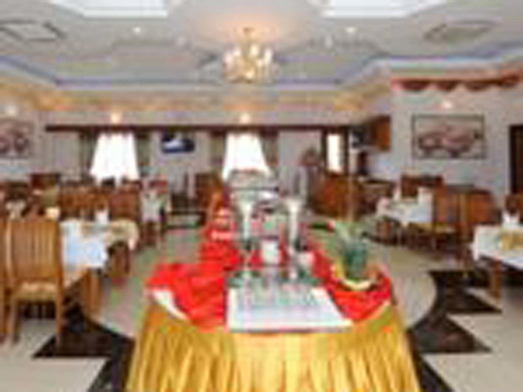 The Golden Lake Hotel Naypyidaw Exterior photo