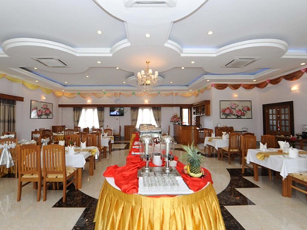 The Golden Lake Hotel Naypyidaw Exterior photo